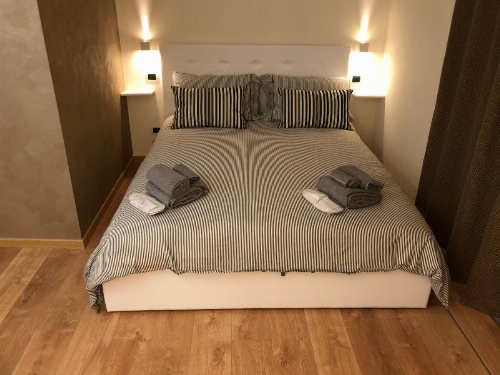 Central Loft image 9