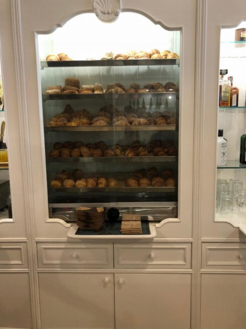 Central Loft image 10